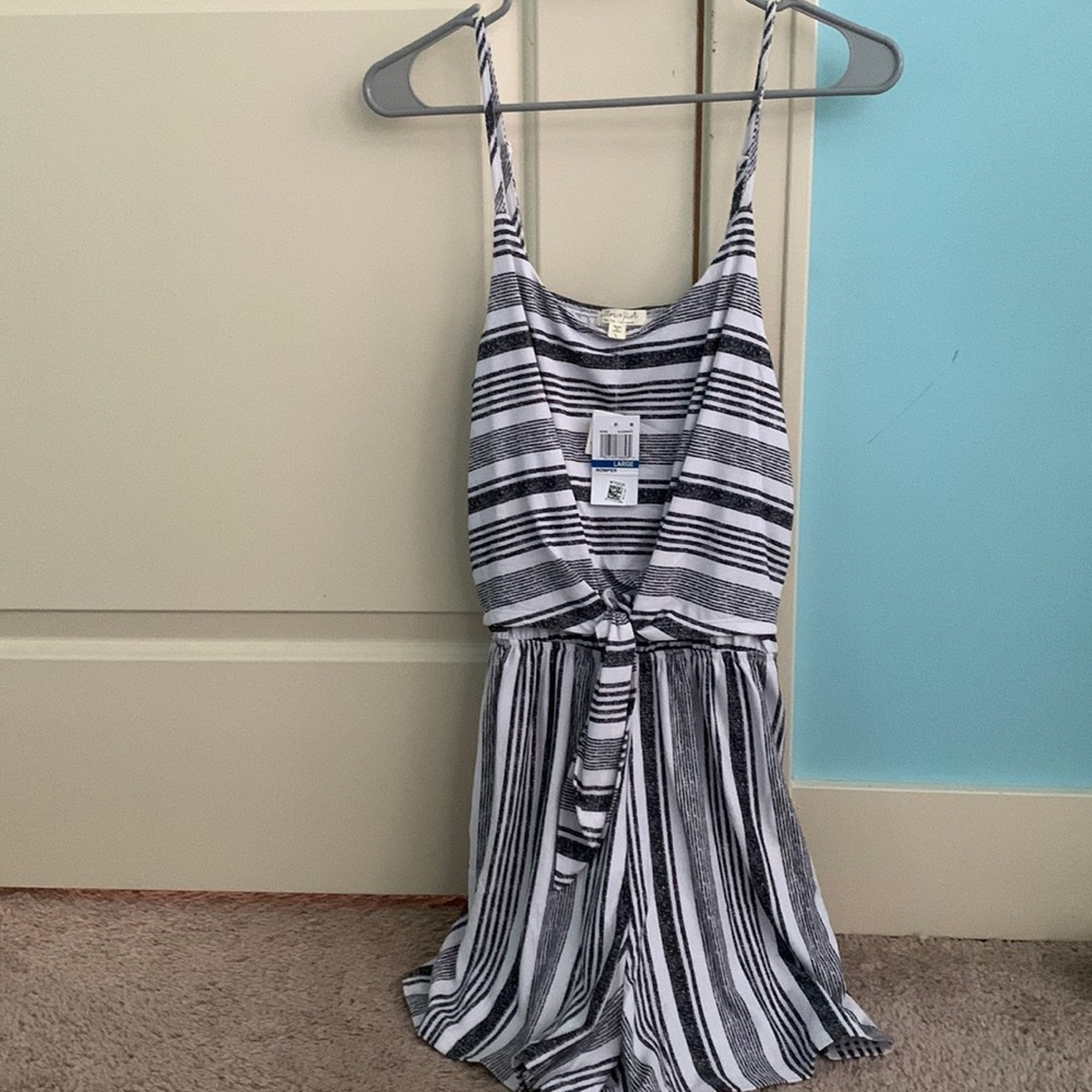 NEW summer flowy romper stripes